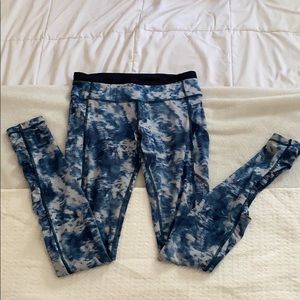 Lululemon leggings (Nulux 31”)